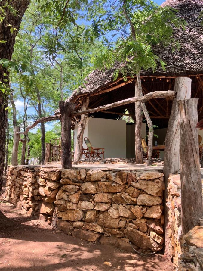 Lemara Eco Camp Hotel Kisaki Bagian luar foto