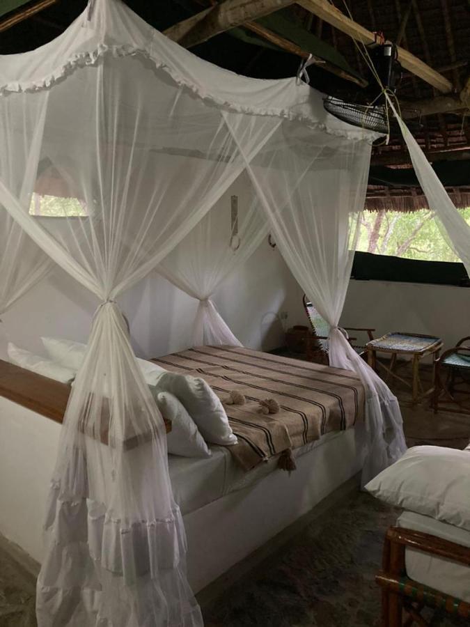 Lemara Eco Camp Hotel Kisaki Bagian luar foto
